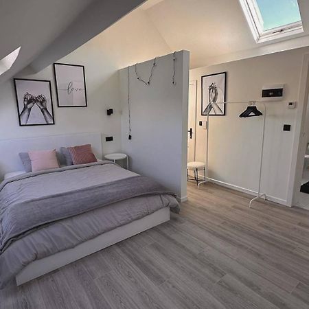 Skyroof A Ixelles - Viaduc Apartman Brüsszel Kültér fotó