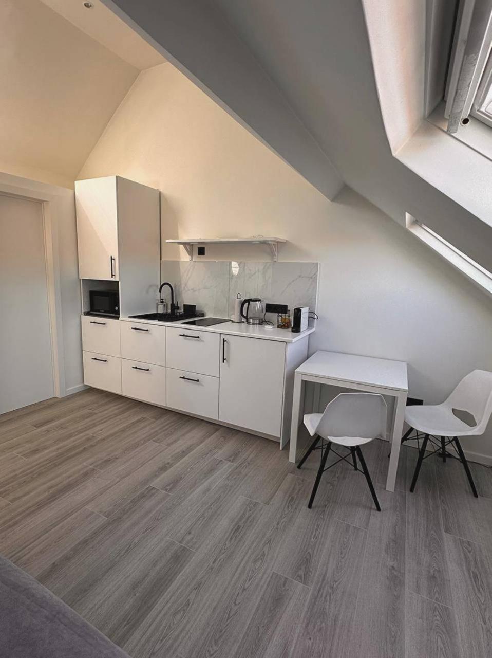 Skyroof A Ixelles - Viaduc Apartman Brüsszel Kültér fotó
